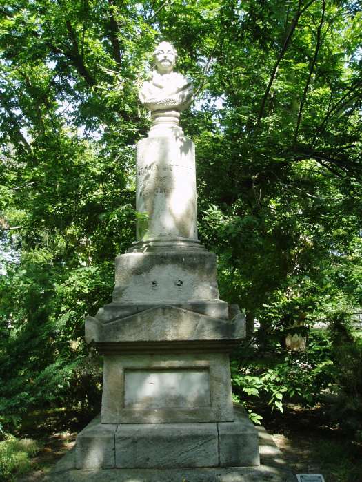 Kecskemét, Katona J. park. Katona József.jpg Kecskemét, Katona J. park. Katona József.jpg