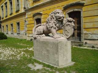 Pápa, Fő tér 01-03. Esterházy-kastély 2.kép.jpg Pápa, Fő tér 01-03. Esterházy-kastély 2.kép.jpg