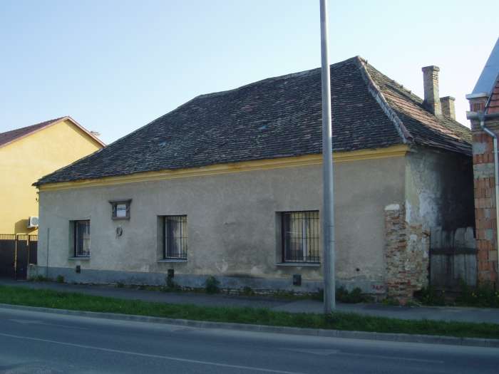 Pápa, Korona u. 45. 1.kép.jpg Pápa, Korona u. 45. 1.kép.jpg