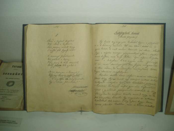 Pápa, Március 15. tér 09. 11.kép.jpg Pápa, Március 15. tér 09. 11.kép.jpg
