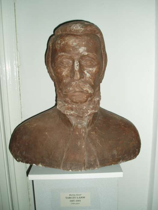 Pápa, Március 15. tér 09. 07.kép.jpg Pápa, Március 15. tér 09. 07.kép.jpg