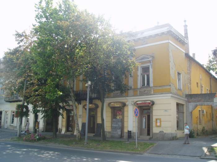 Sátoraljaújhely, Táncsics tér 02. 1.kép.jpg Sátoraljaújhely, Táncsics tér 02. 1.kép.jpg