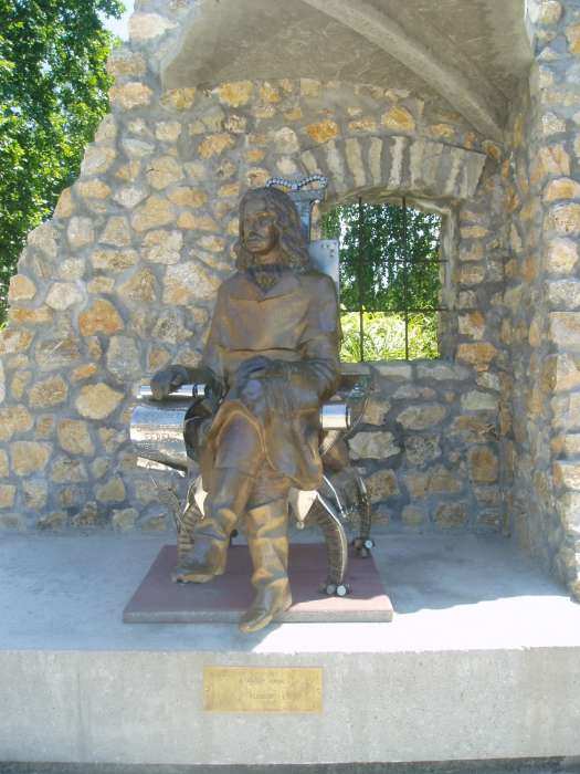 Siófok, Fő tér. Varga Imre: II. Rákóczi Ferenc.jpg Siófok, Fő tér. Varga Imre: II. Rákóczi Ferenc.jpg
