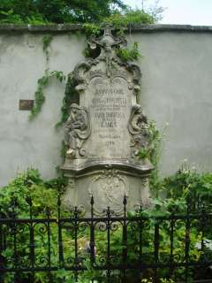 Sopron, Szent Mihály u. Szent Mihály-templom udvar 1.kép.jpg Sopron, Szent Mihály u. Szent Mihály-templom udvar 1.kép.jpg