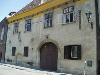 Sopron, Templom u. 07.jpg Sopron, Templom u. 07.jpg