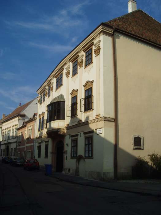 Sopron, Templom u. 12. 1.kép.jpg Sopron, Templom u. 12. 1.kép.jpg
